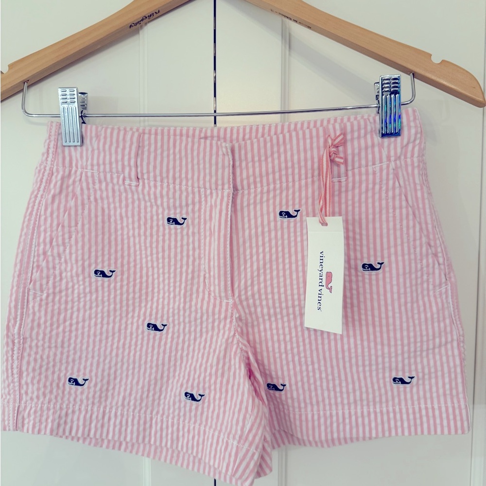Vineyard Vines Girls Pink Seersucker shorts size 10